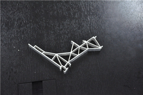 高速列車(chē)框架型材模具